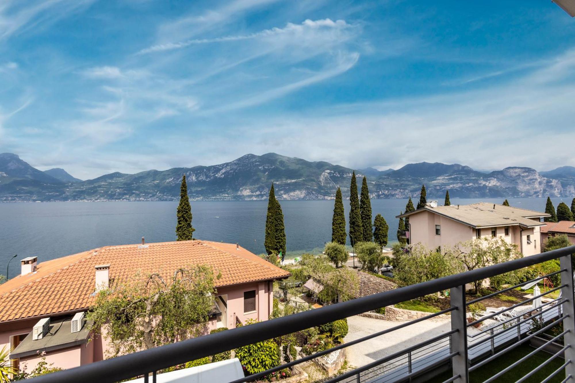 Residence Solei Classic&Plus Brenzone sul Garda Exterior foto
