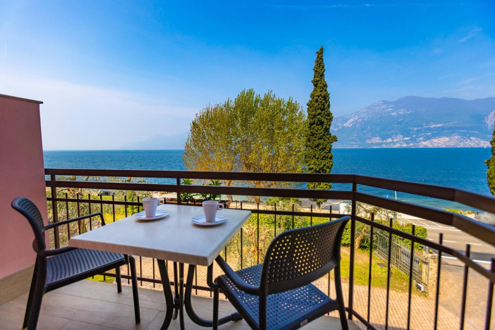 Residence Solei Classic&Plus Brenzone sul Garda Exterior foto