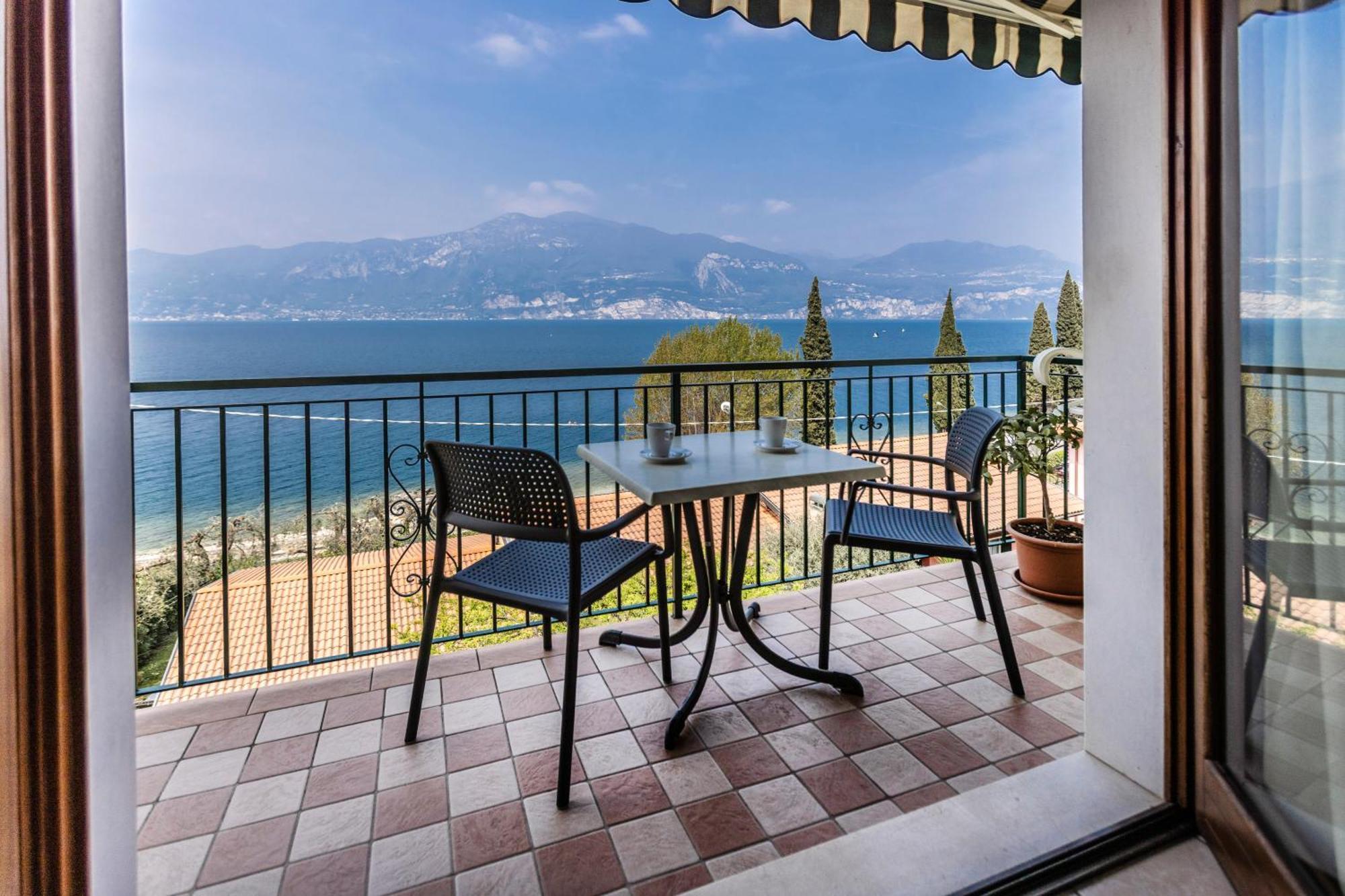 Residence Solei Classic&Plus Brenzone sul Garda Exterior foto